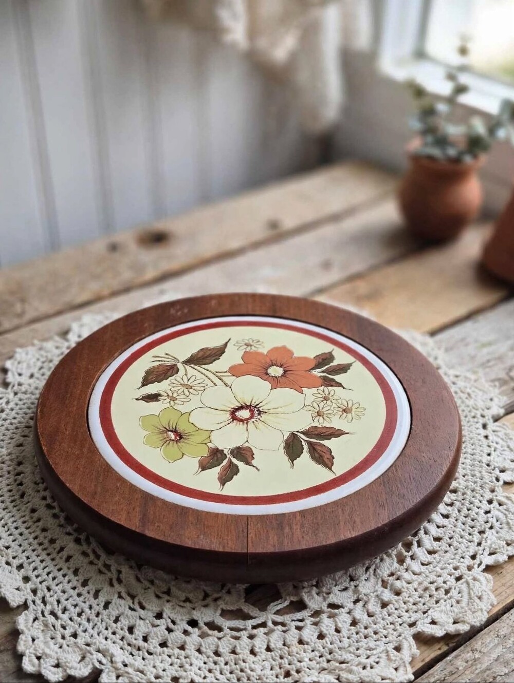 Vintage 1970s Floral Ceramic Tile & Wood Round Trivet